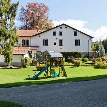 Silvana Villa *